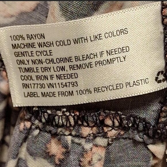 Knox Rose Floral Maxi skirt size large - Picture 7 of 7